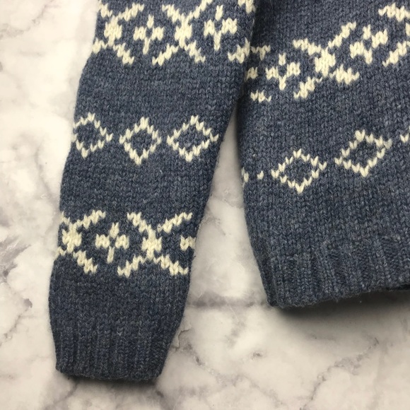 100% Lambswool Winter Sweater - Picture 3 of 7